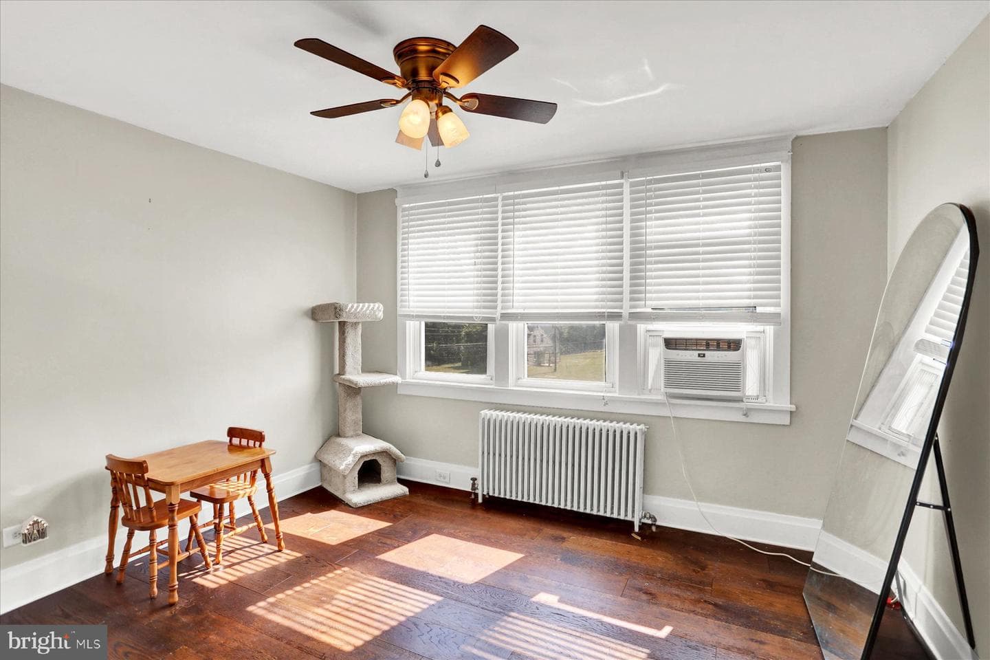123 15th Street photo 19