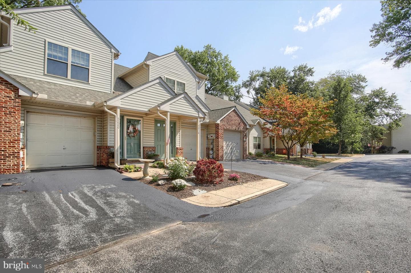 5218 Cobblestone Drive photo 2