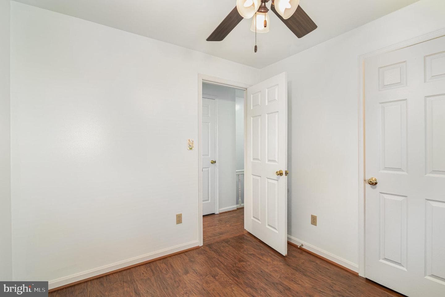 239 N Enola Road photo 18