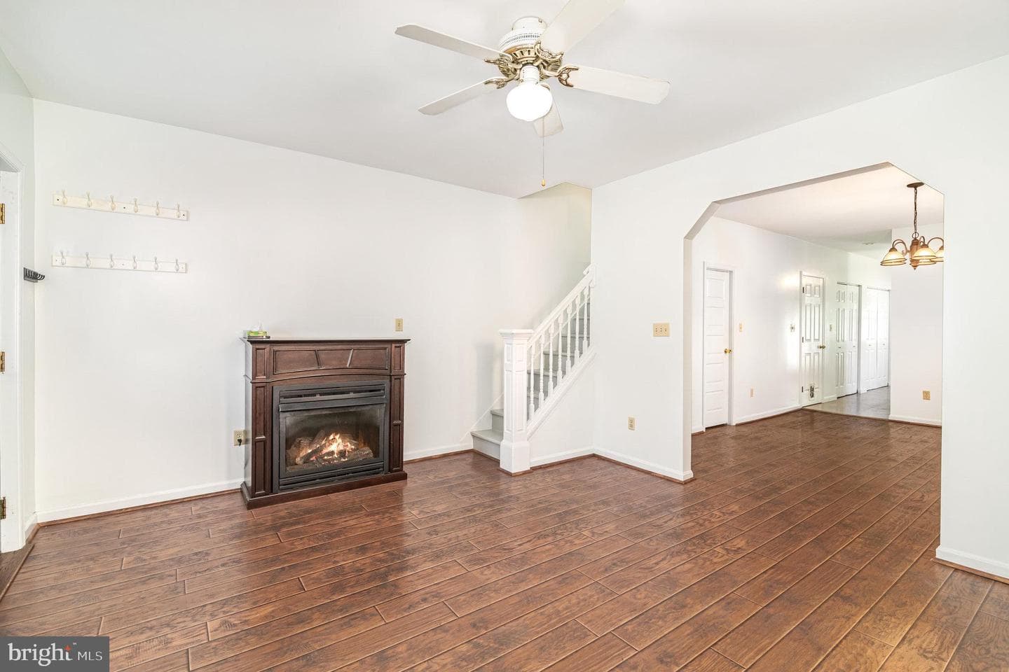 239 N Enola Road photo 3
