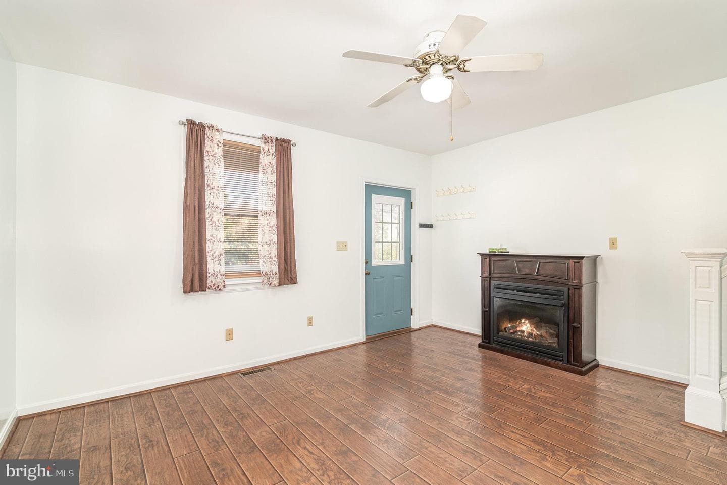 239 N Enola Road photo 4
