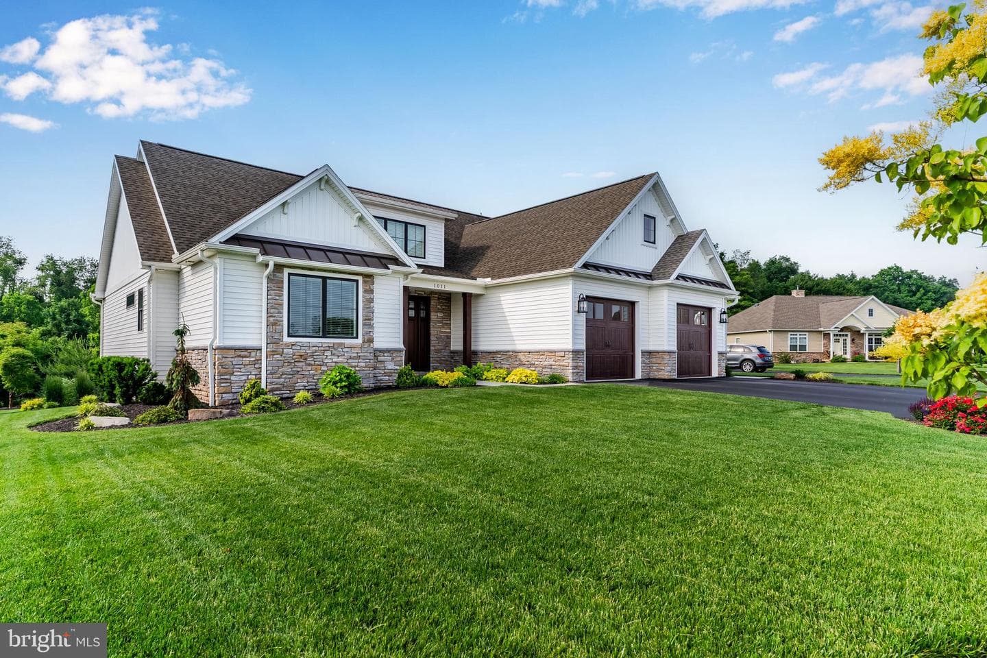 1011 Stonehill Lane photo 4