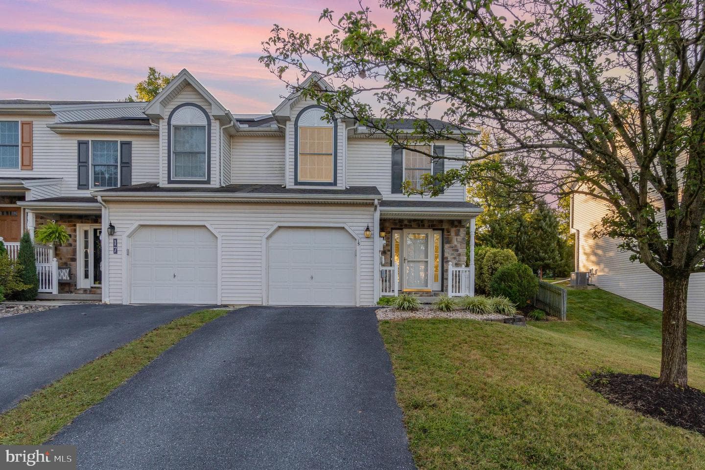 15 Keefer Way