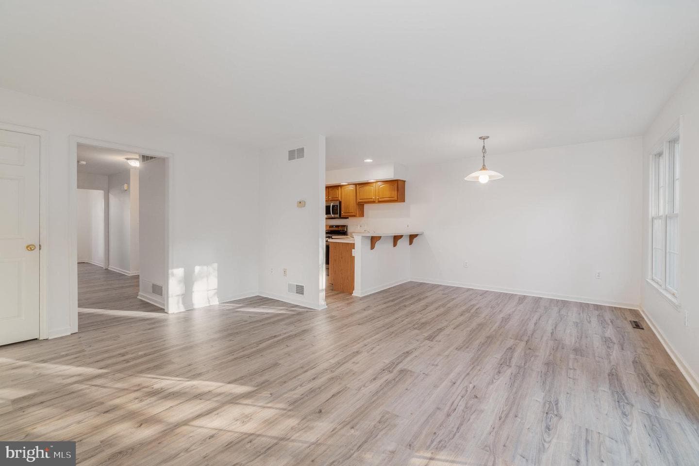 15 Keefer Way photo 11