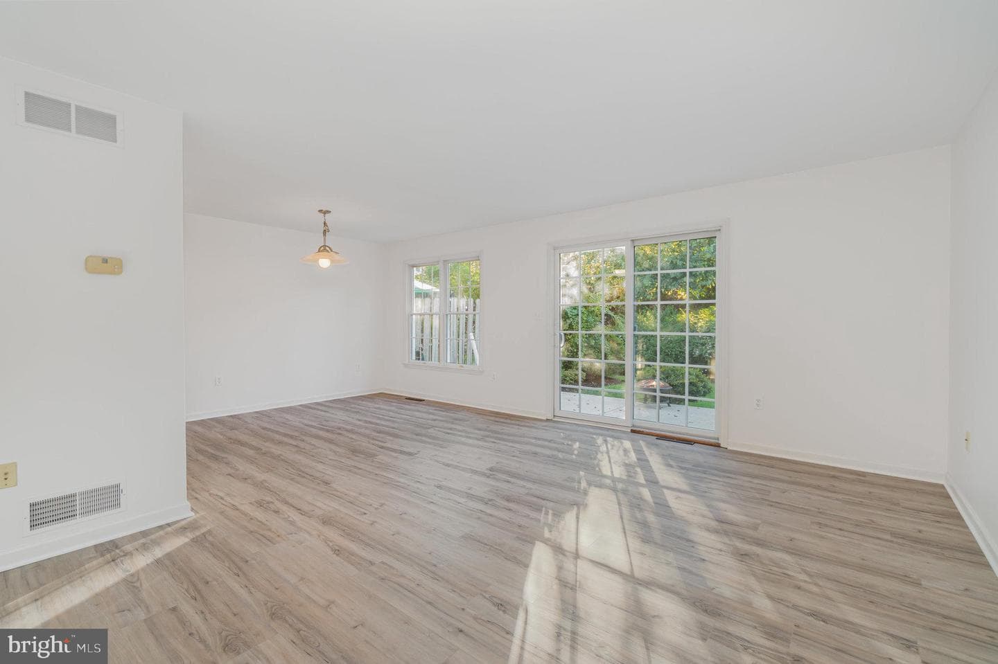 15 Keefer Way photo 12