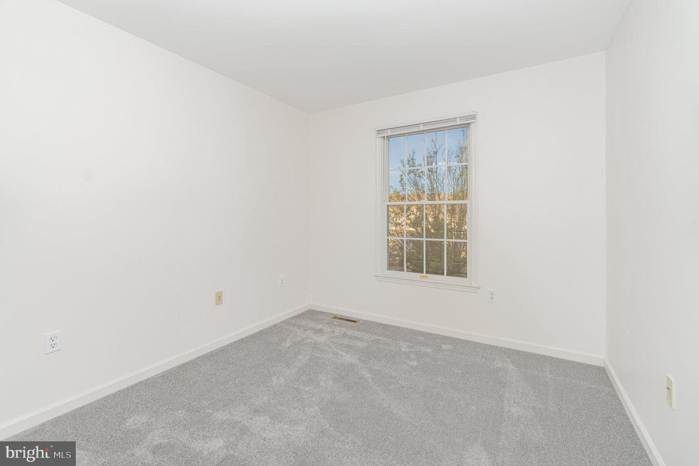 15 Keefer Way photo 21