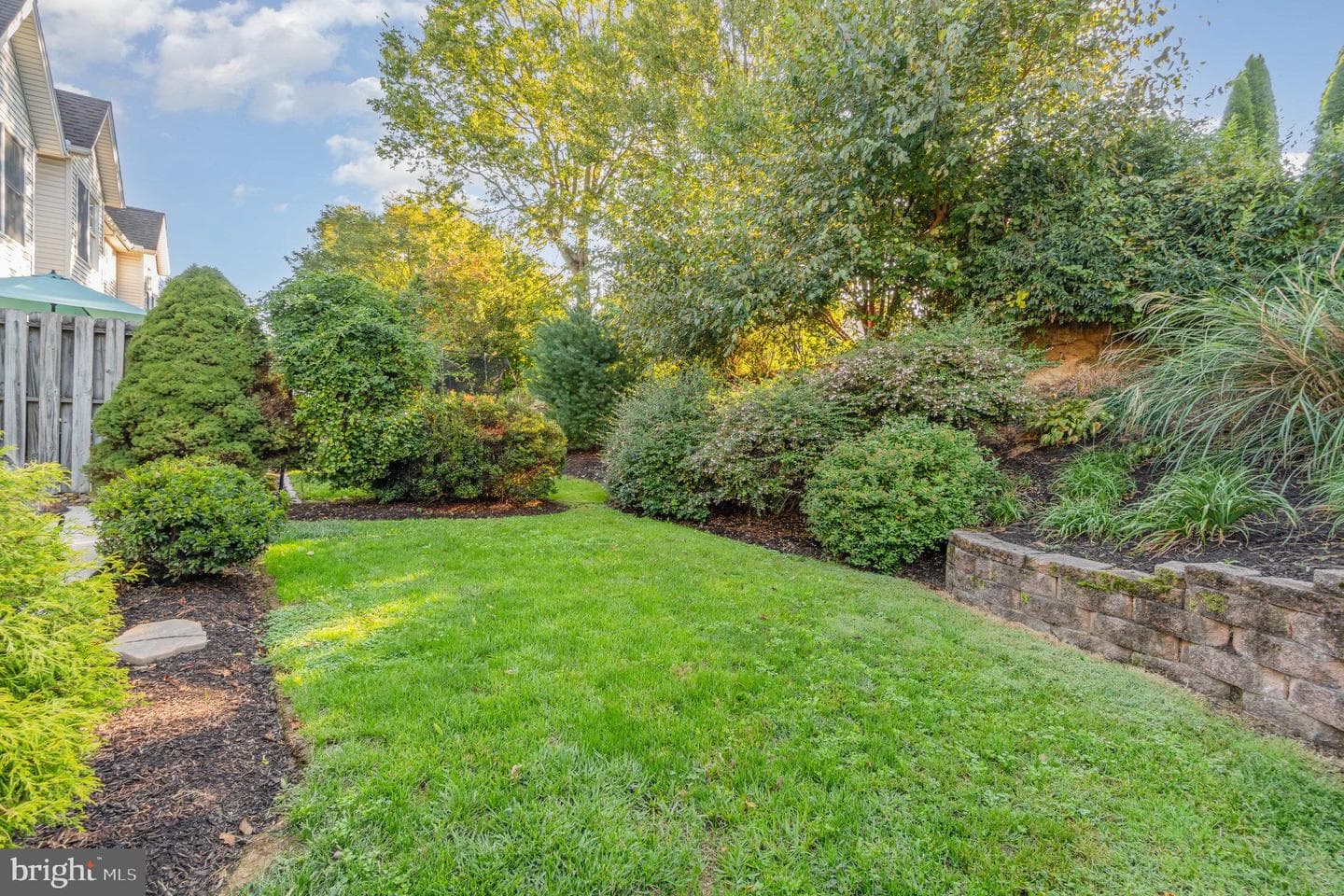 15 Keefer Way photo 28