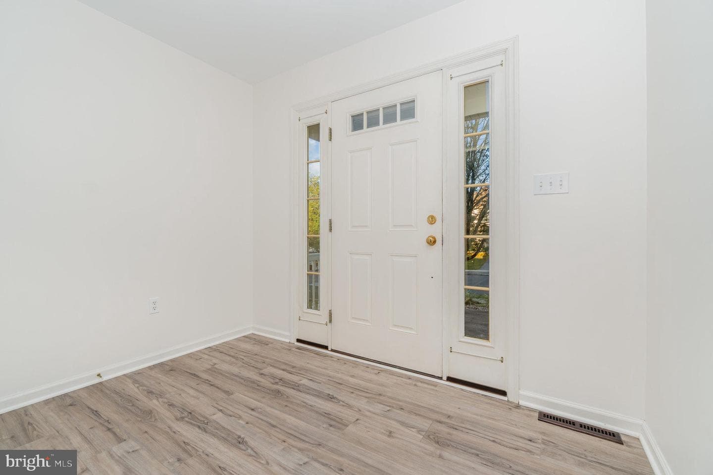 15 Keefer Way photo 5