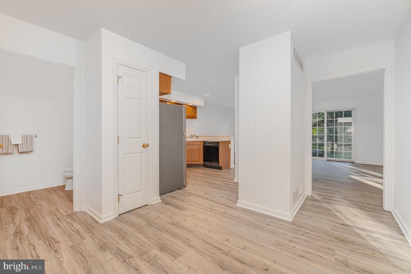 15 Keefer Way photo 7