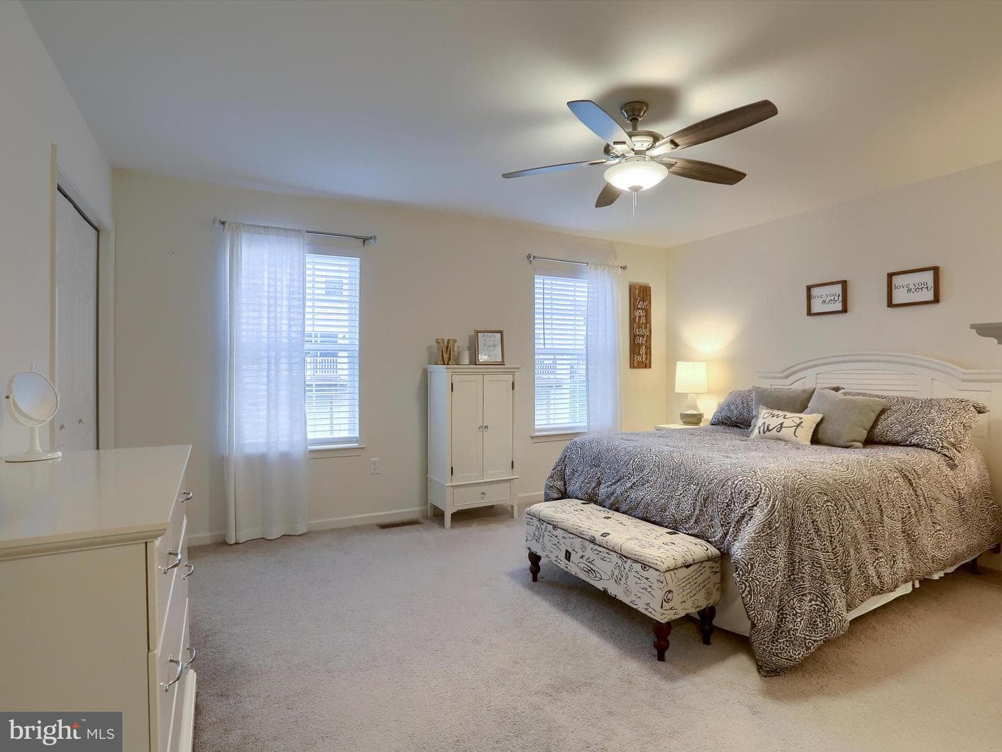 1730 Fairbank Lane photo 12