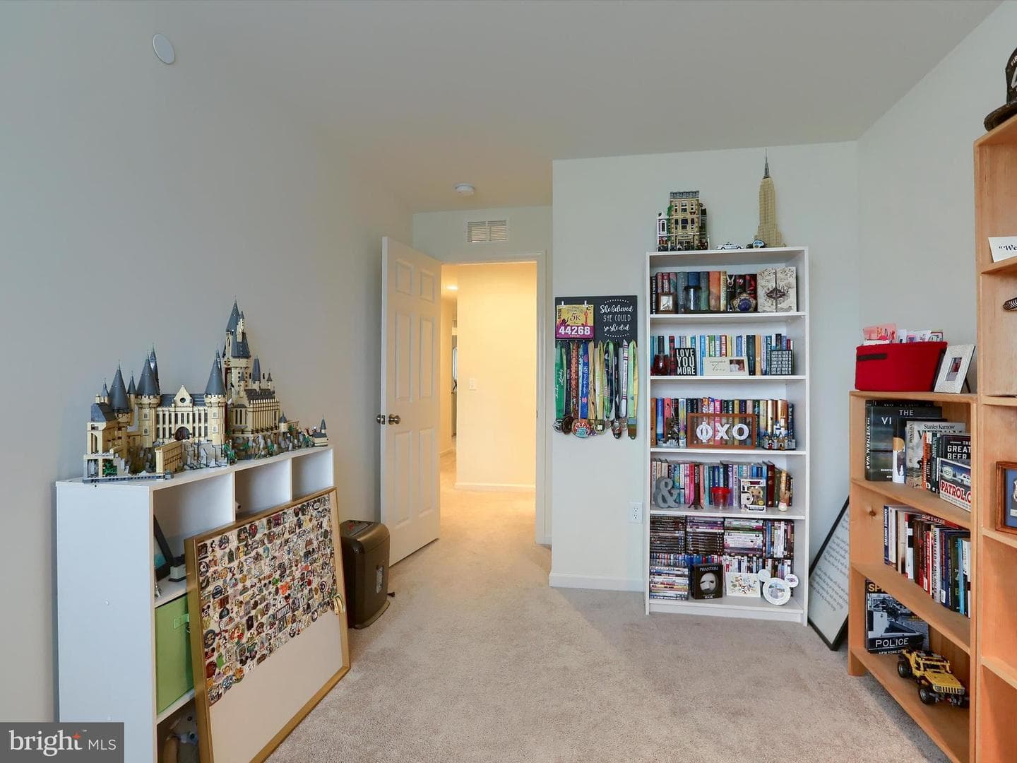 1730 Fairbank Lane photo 15