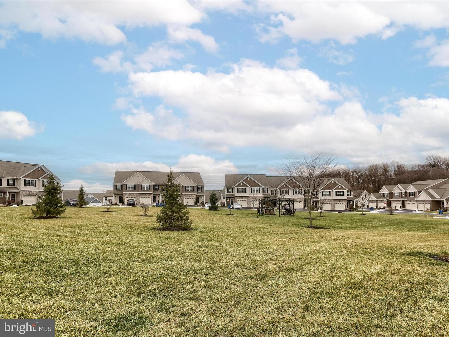 1730 Fairbank Lane photo 22