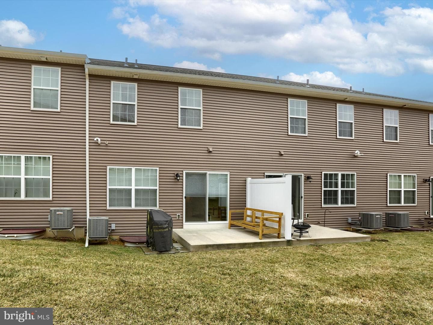 1730 Fairbank Lane photo 23