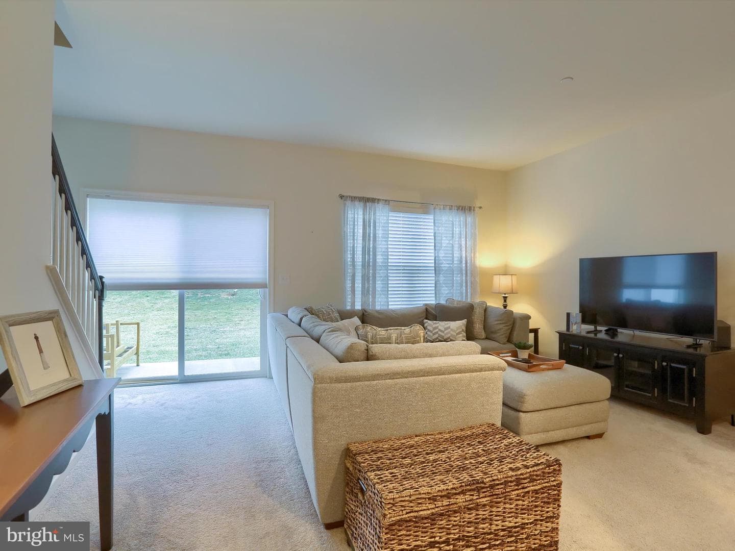1730 Fairbank Lane photo 4