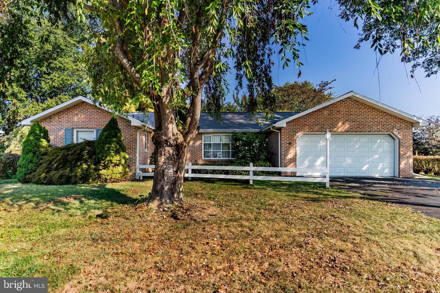 203 Cumberland Drive photo 1
