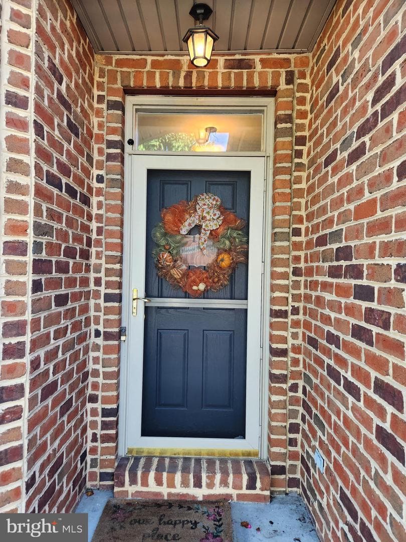 1670 Williamsburg Way photo 3