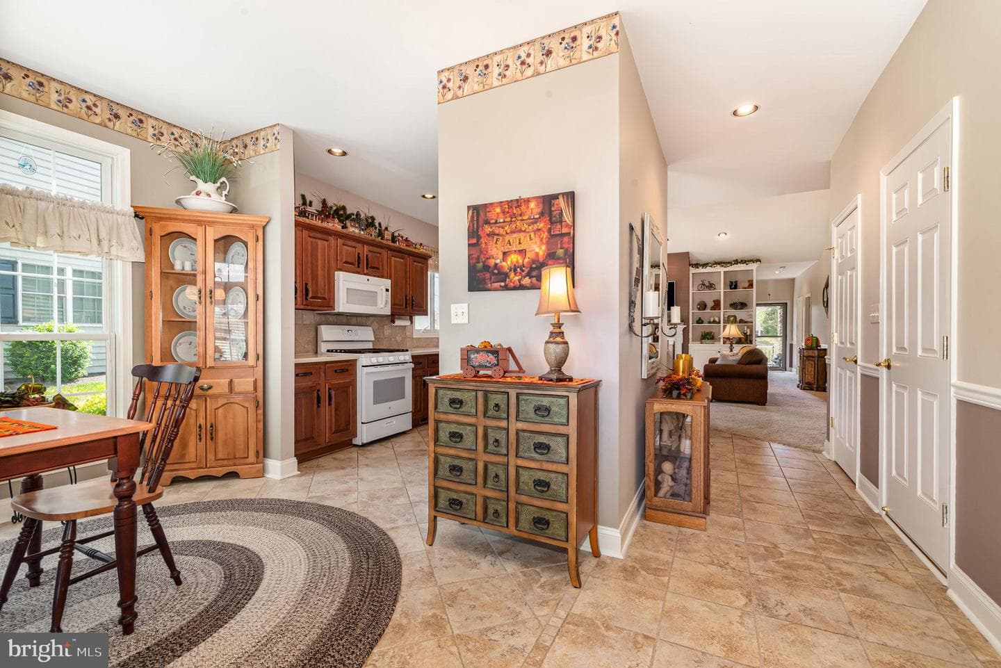 1670 Williamsburg Way photo 5