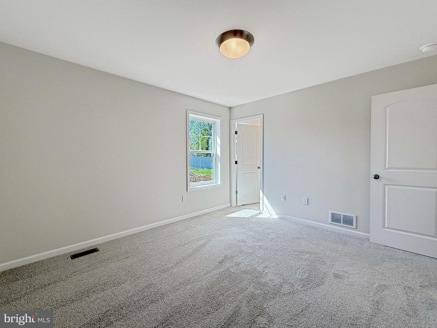 10 Cheltenham Lane photo 24