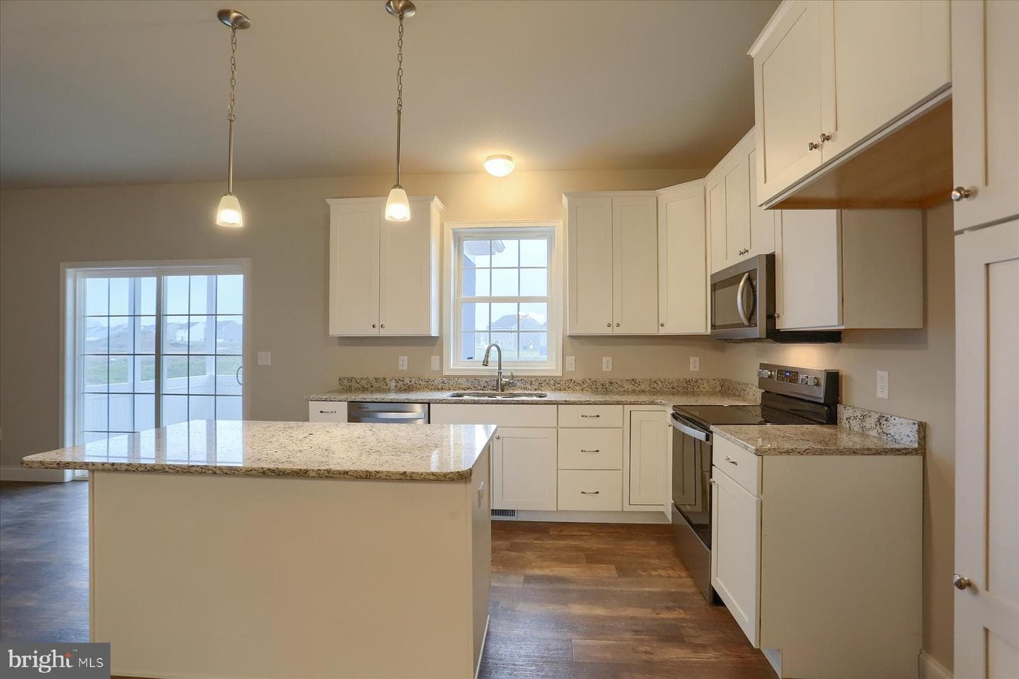 46 Bennington Way photo 3