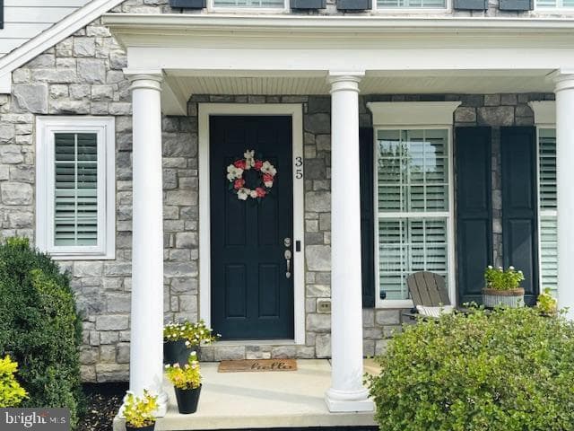 35 Stone Barn Road photo 4
