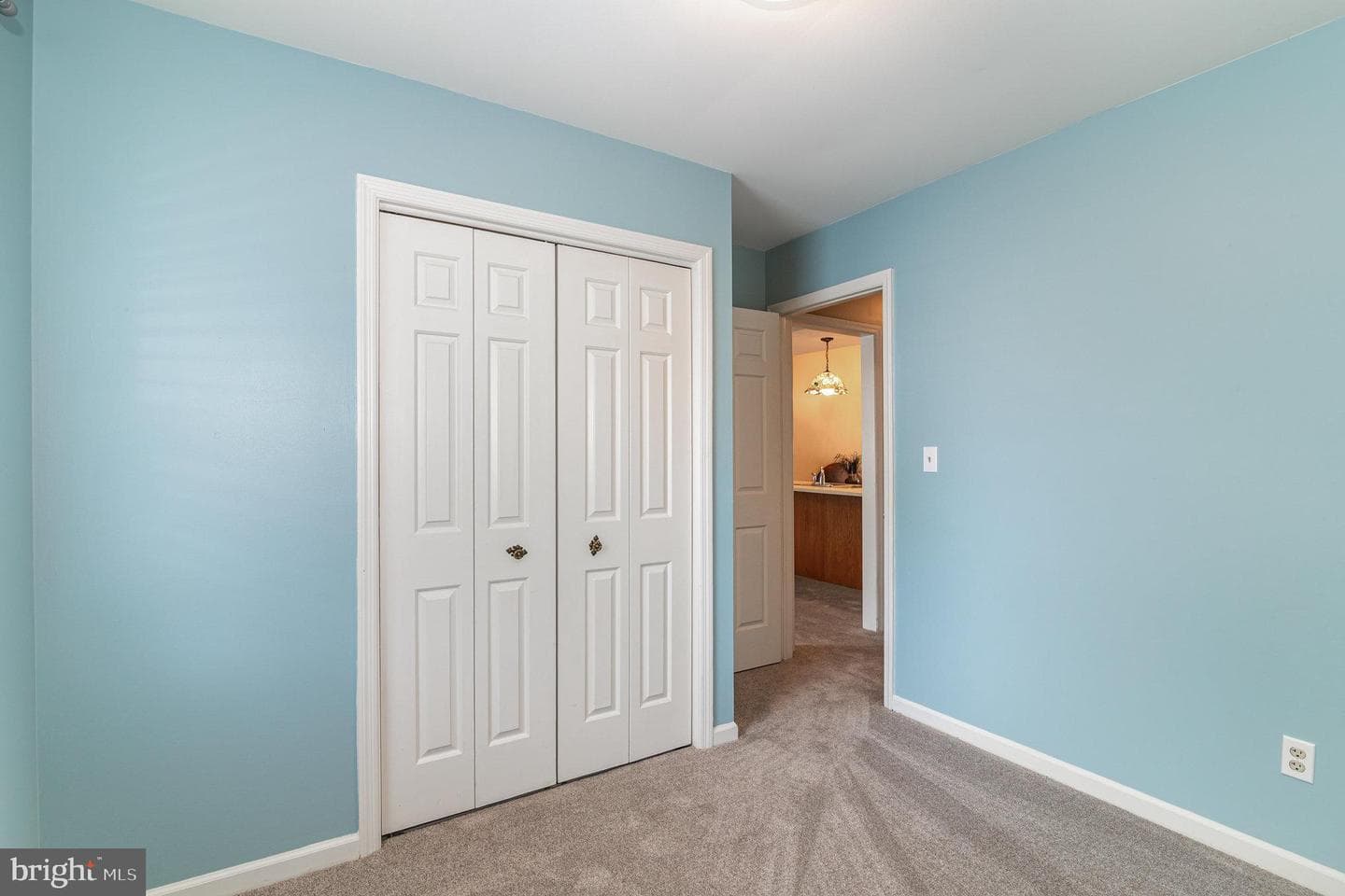 24 Southpoint Drive photo 10