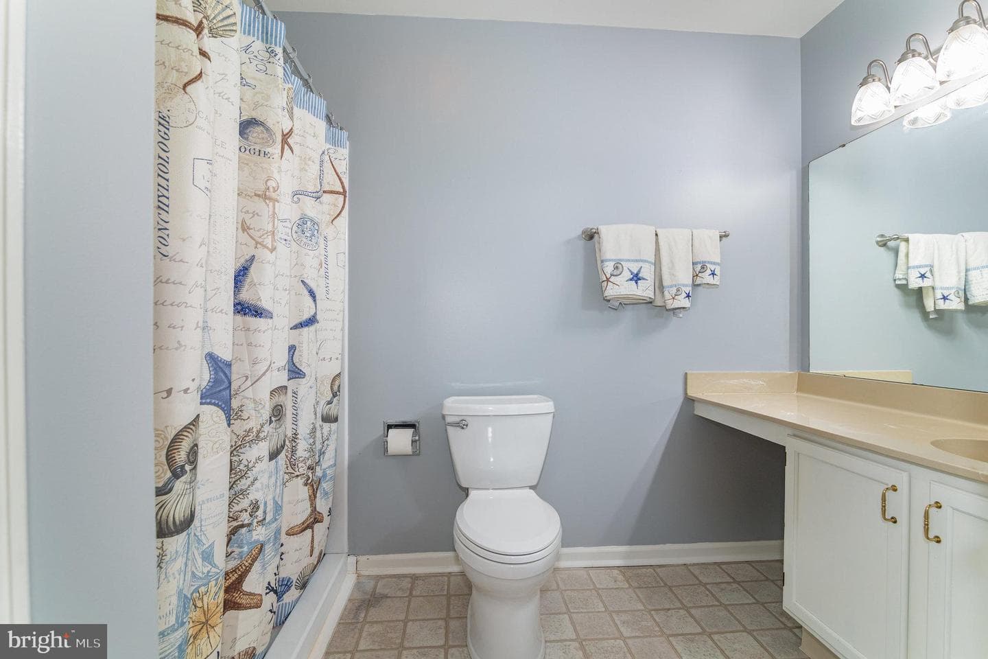 24 Southpoint Drive photo 11