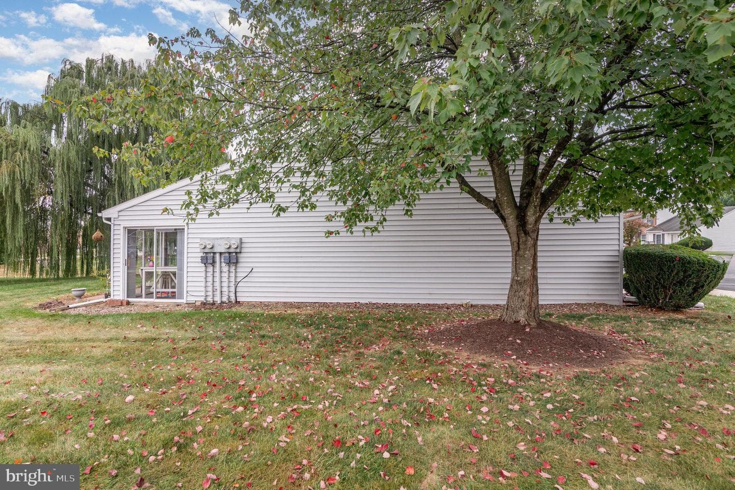 24 Southpoint Drive photo 18