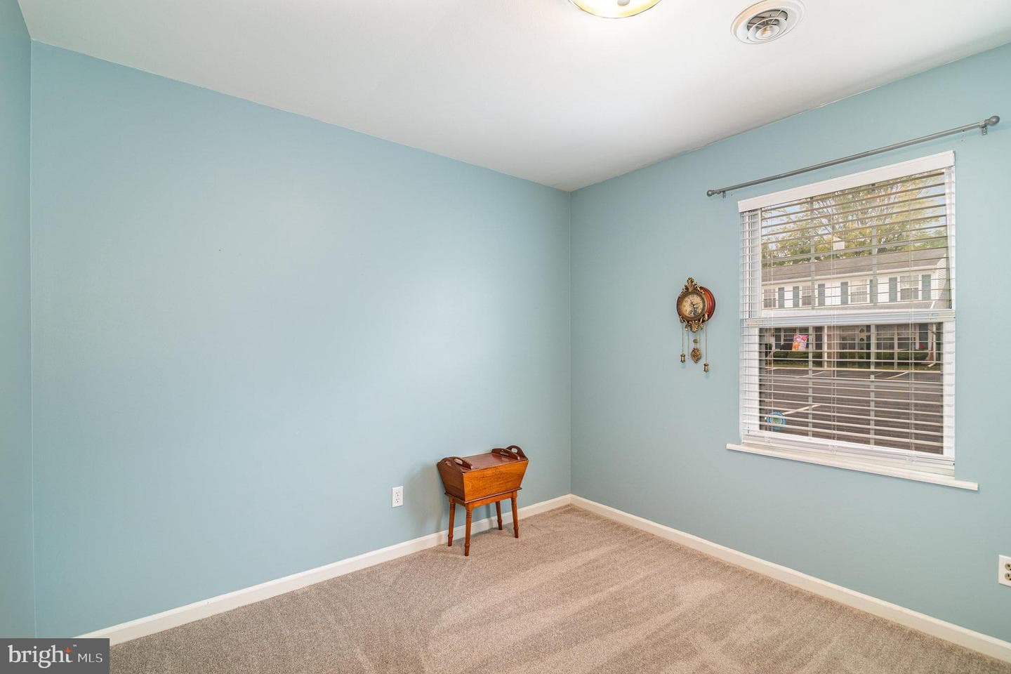 24 Southpoint Drive photo 9