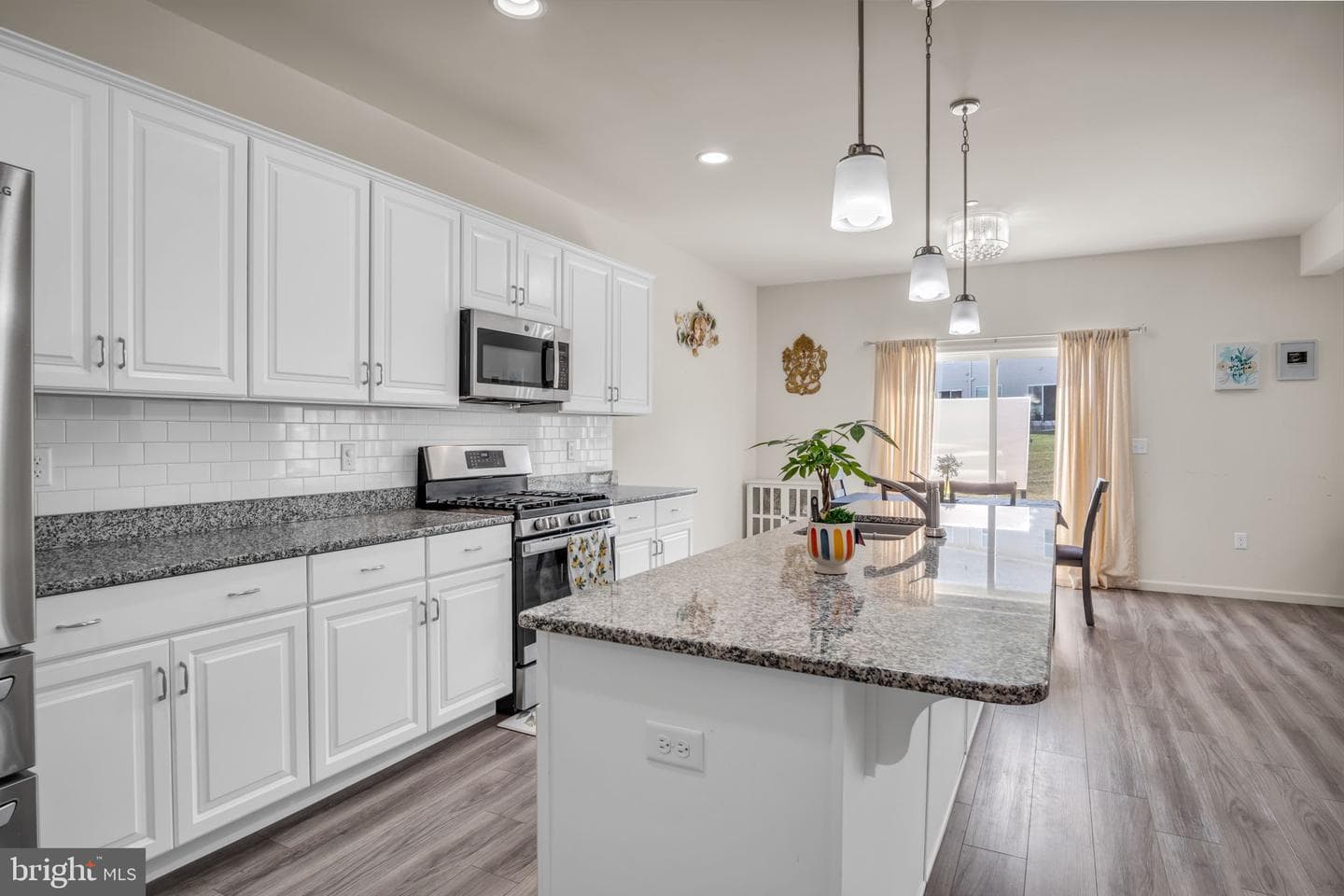 1842 Shady Lane photo 10