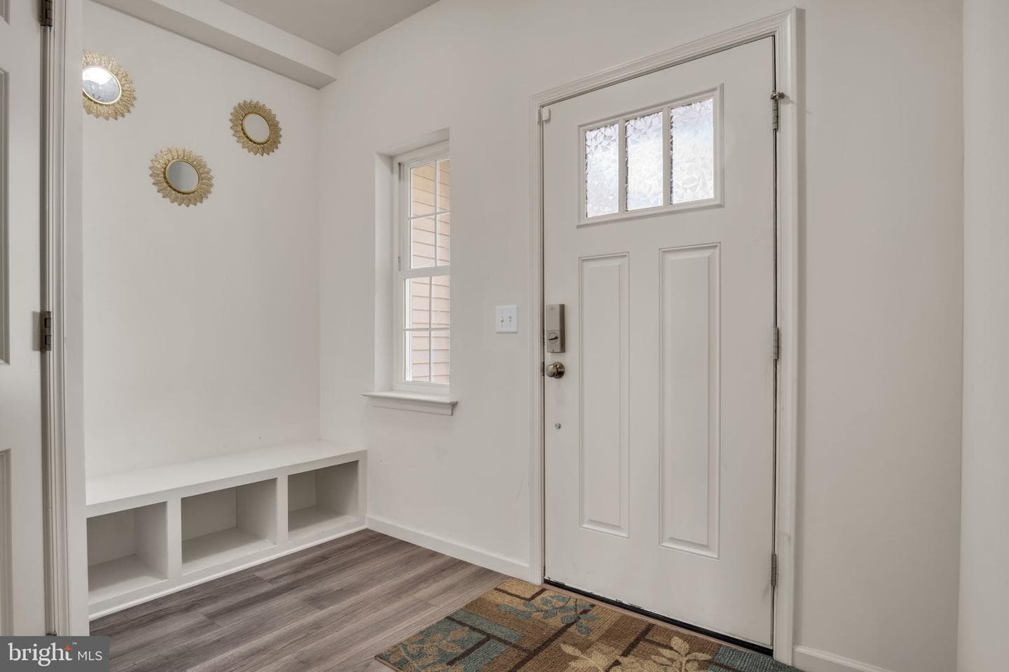 1842 Shady Lane photo 3