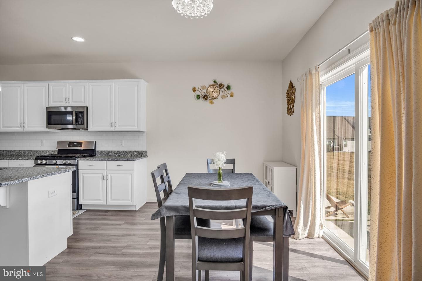 1842 Shady Lane photo 8