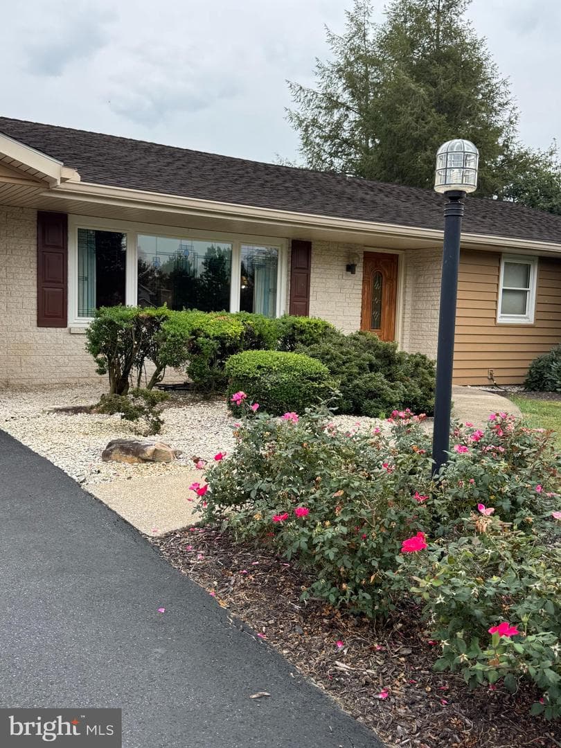 201 Westview Drive photo 2