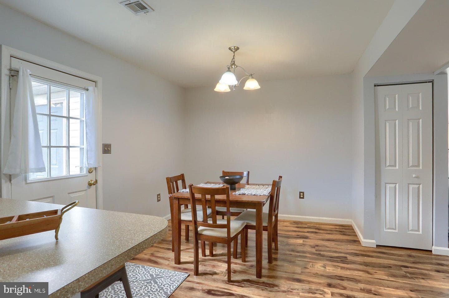 132 Melbourne Lane photo 14