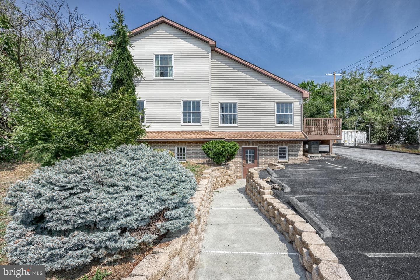 305 W Shady Ln, Enola