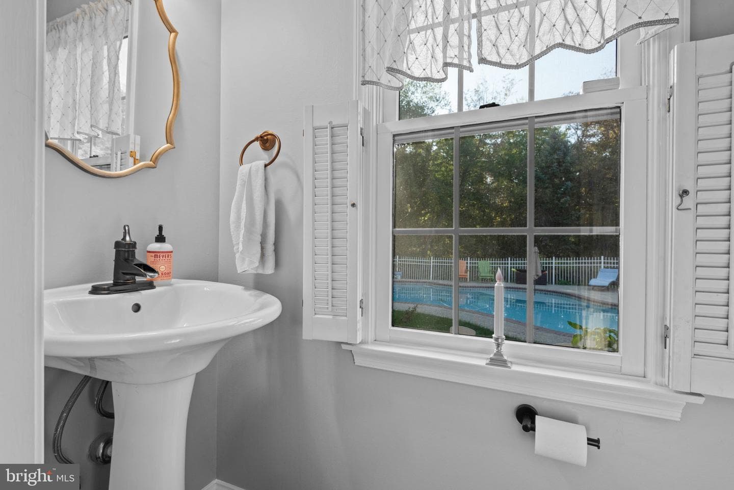 1303 King Arthur Drive photo 30