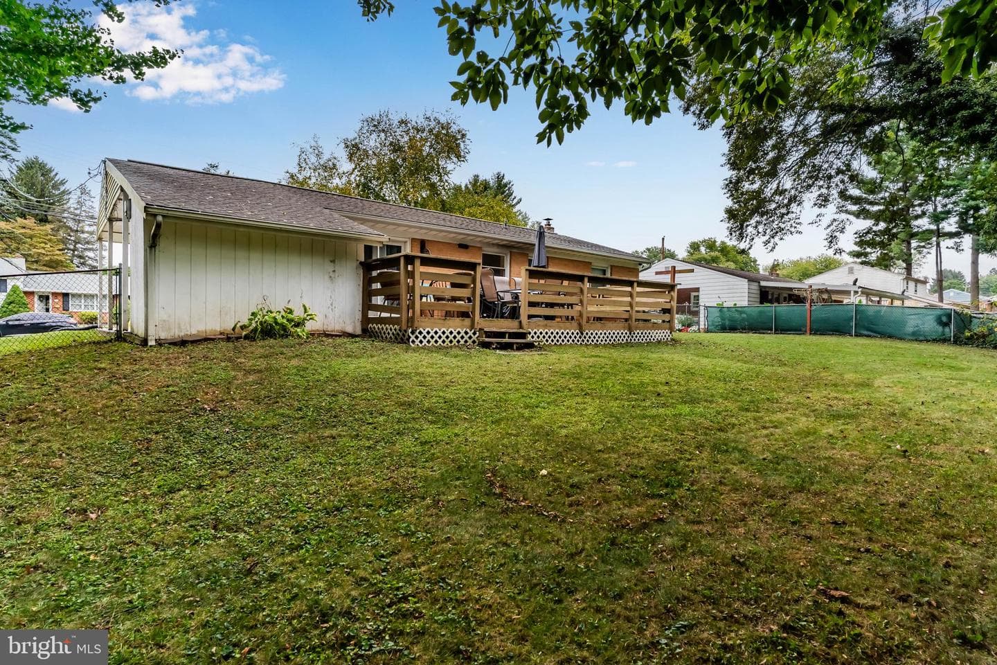 920 W Foxcroft Drive photo 6