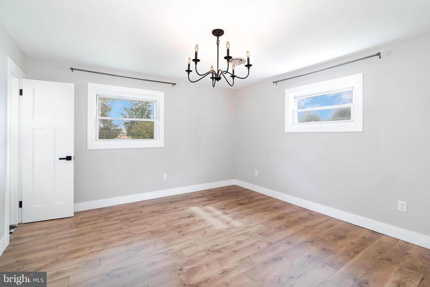 5223 Windsor Boulevard photo 16
