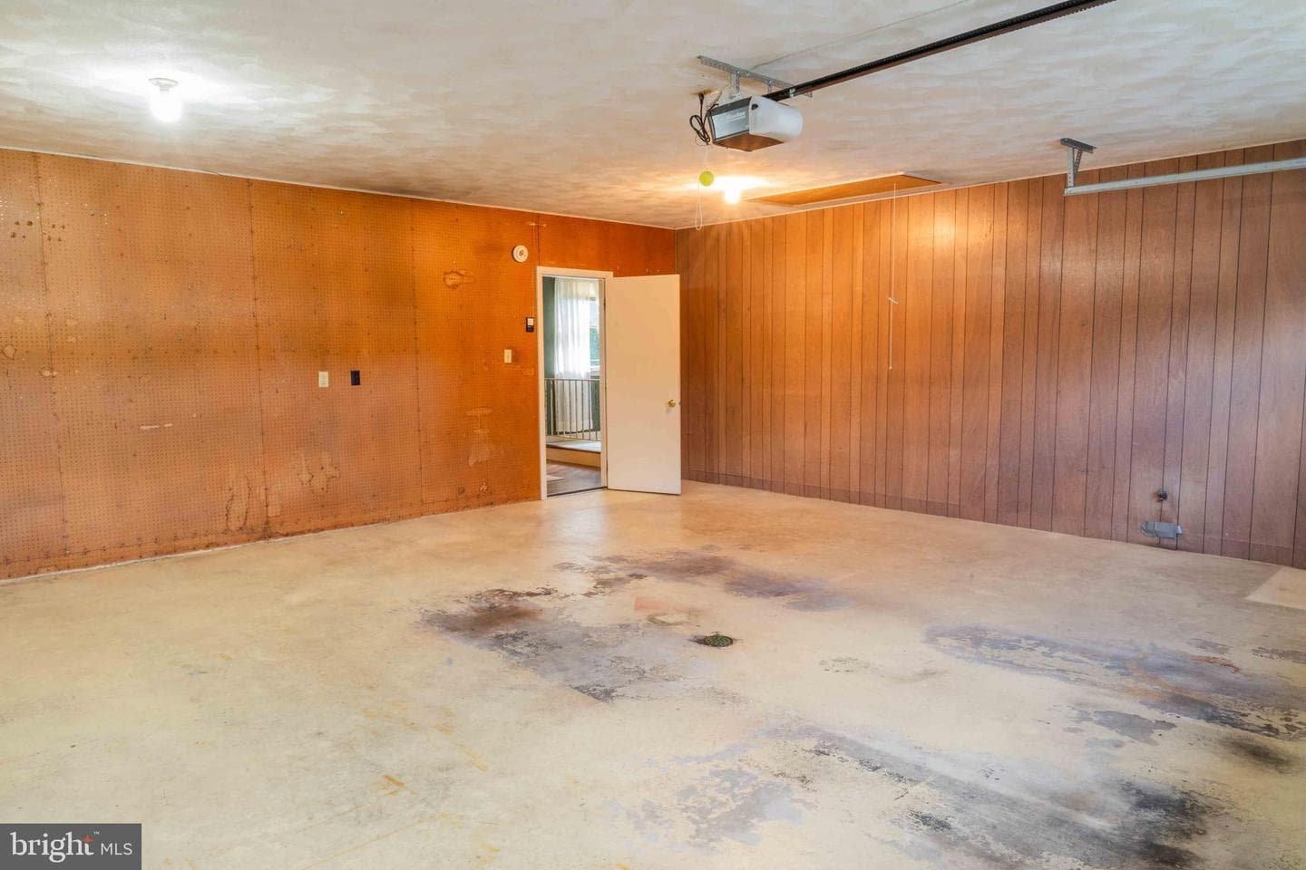 708 Charles Street photo 29