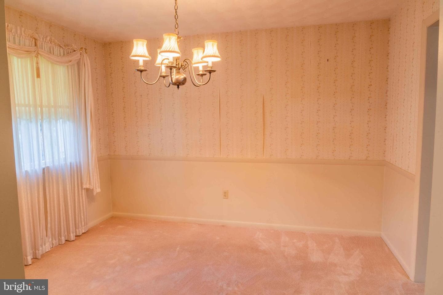 708 Charles Street photo 7