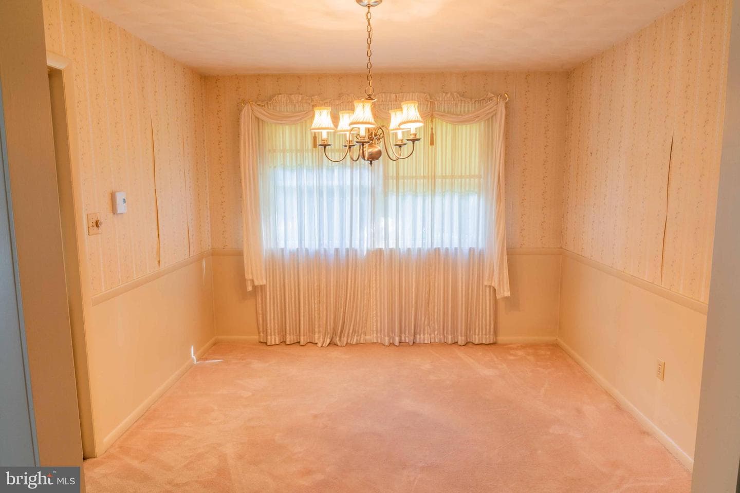 708 Charles Street photo 8