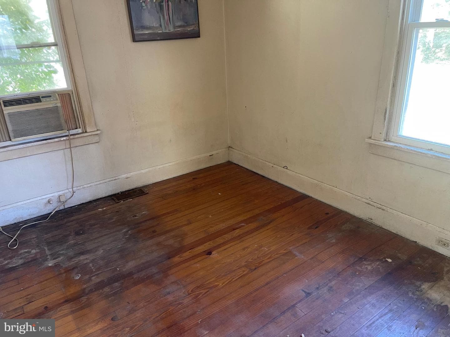 329 Franklin Street photo 5