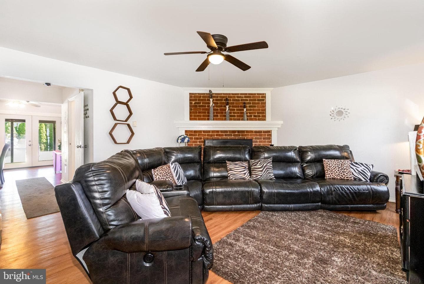 7103 Salem Park Circle photo 3