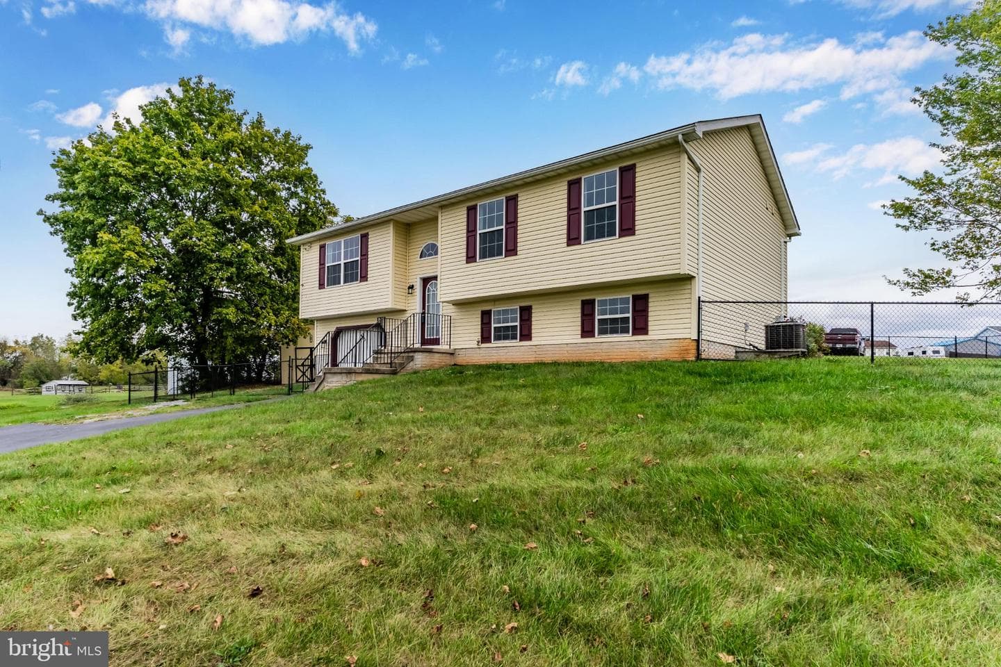 99 Middle Spring Road