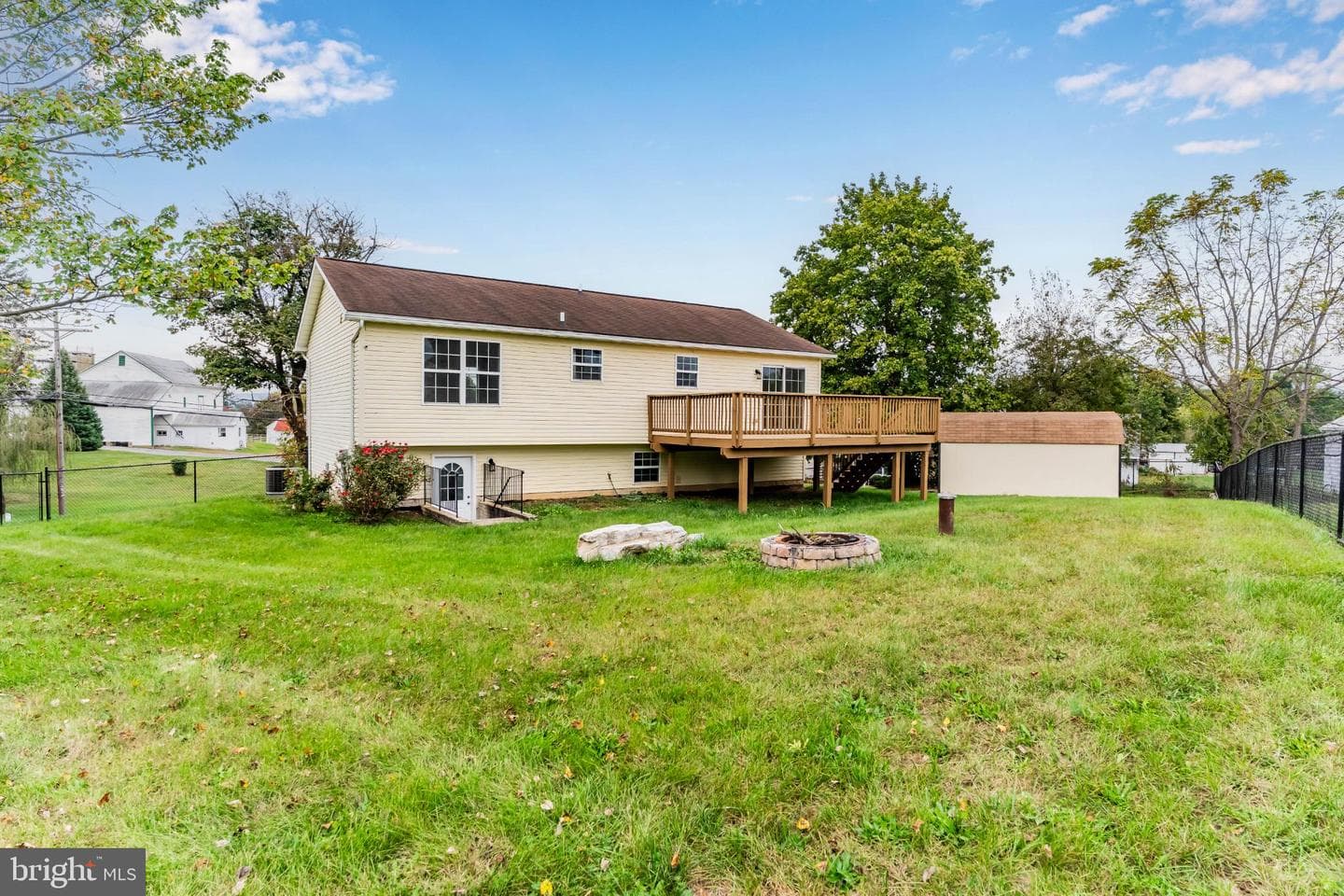 99 Middle Spring Road photo 4