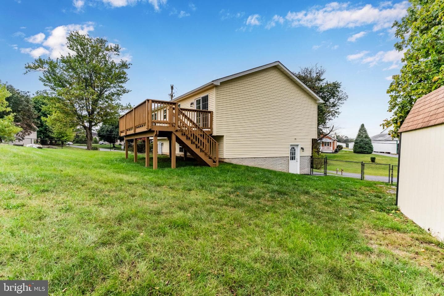 99 Middle Spring Road photo 5