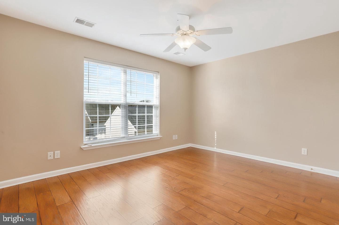 120 S Earl Street photo 15