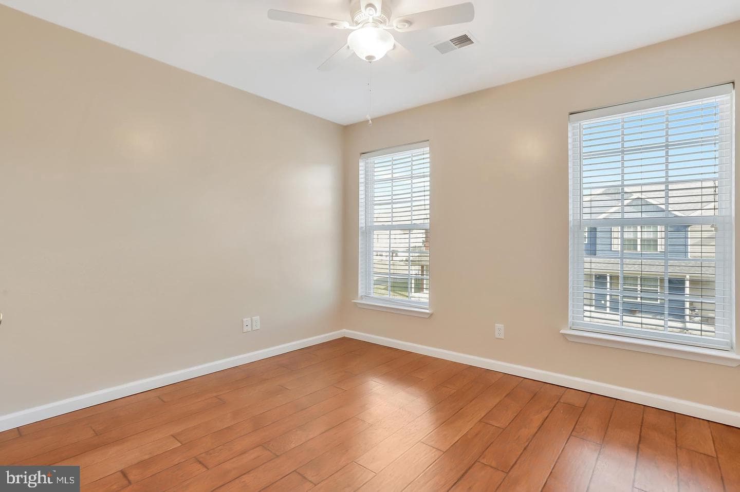120 S Earl Street photo 21