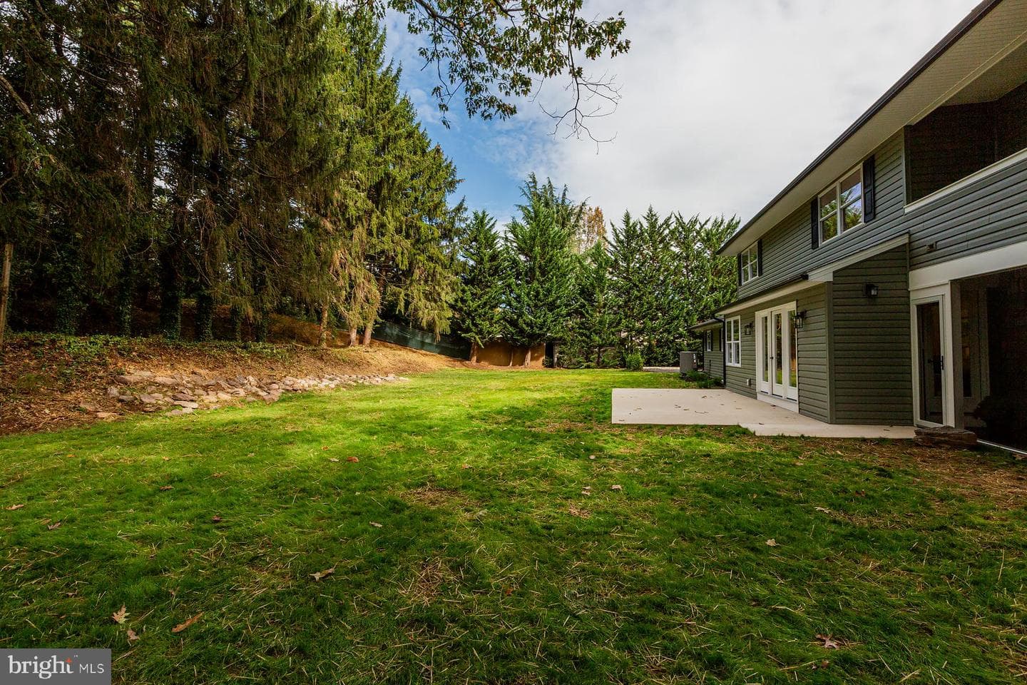 908 W Walnut Street photo 44