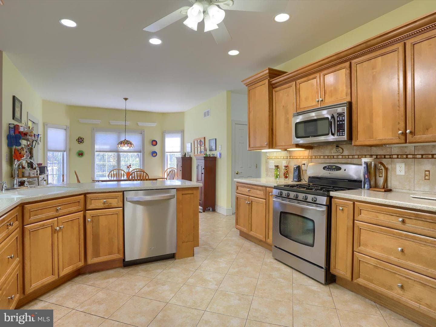 9 E Linden Drive E photo 17