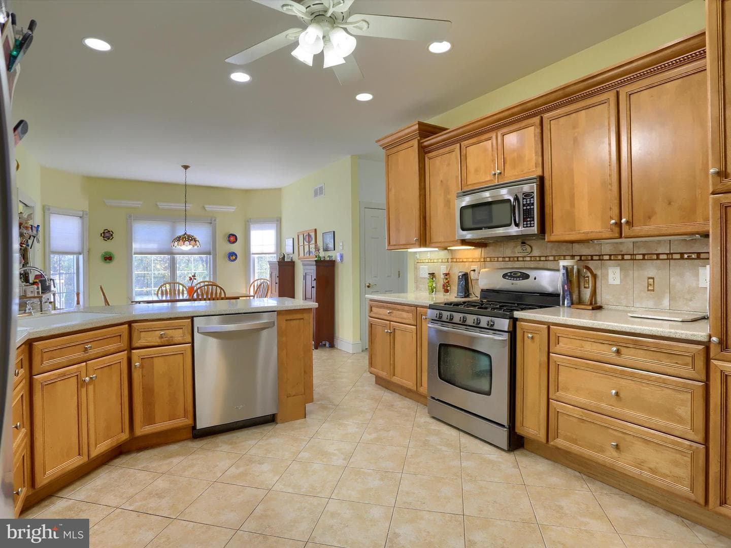 9 E Linden Drive E photo 18
